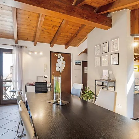 La Casa Di Annibale 마씨모비스꼰띠